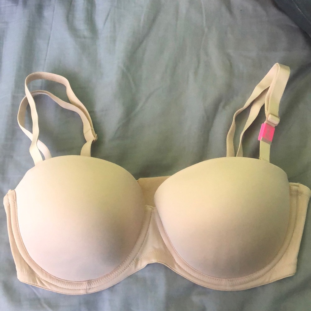 BNWT VS pink push up bra